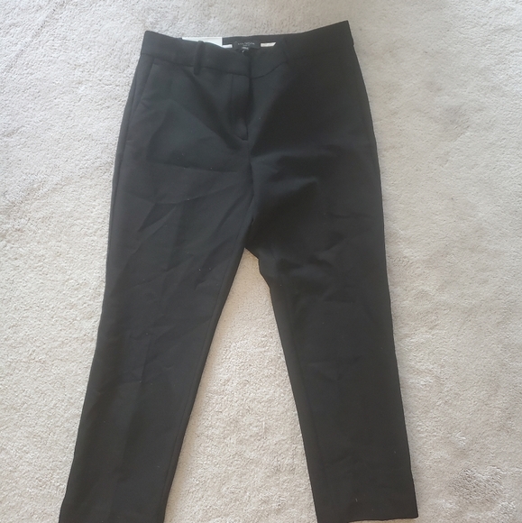 Ann Taylor, The Ankle, Kate fit size 6 pant - Picture 2 of 3